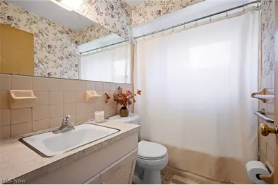 1849 Empire Road, Wickliffe, OH 44092 - Photo 12