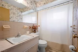 1849 Empire Rd, Wickliffe, OH 44092 - Photo 12