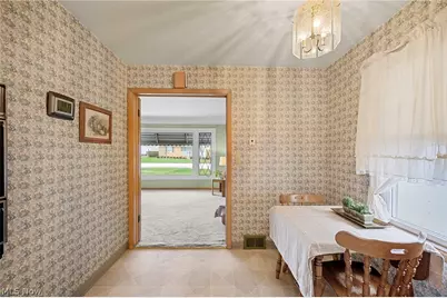 1849 Empire Road, Wickliffe, OH 44092 - Photo 6