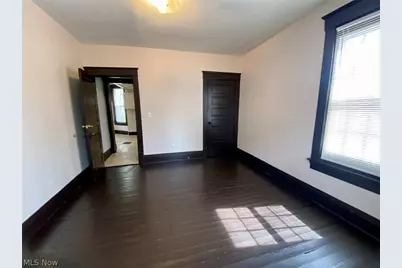 390 Doyle Street, Akron, OH 44303 - Photo 8