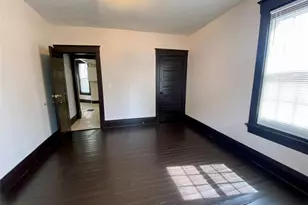 390 Doyle St, Akron, OH 44303 - Photo 8