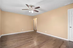 547 Willow Park Rd, Elyria, OH 44035 - Photo 2