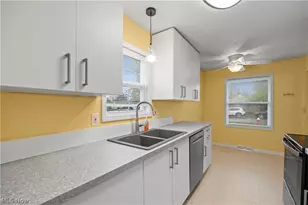547 Willow Park Rd, Elyria, OH 44035 - Photo 12