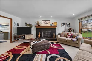 6373 Harbor Dr NW, Canton, OH 44718 - Photo 6