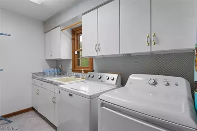 6373 Harbor Drive NW, Canton, OH 44718 - Photo 16