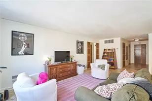 18975 Van Aken Blvd, Huber Heights, OH 44122 - Photo 20