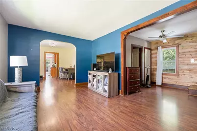 122 Southeast Avenue, Tallmadge, OH 44278 - Photo 4