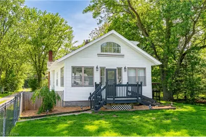 122 Southeast Avenue, Tallmadge, OH 44278 - Photo 2
