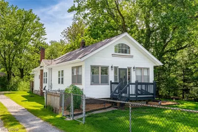 122 Southeast Avenue, Tallmadge, OH 44278 - Photo 1
