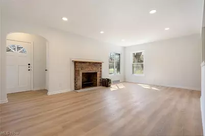1521 Edgemoor Avenue, Akron, OH 44313 - Photo 4