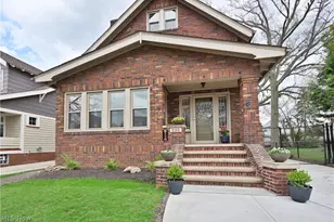 2163 Waterbury Rd, Oakwood, OH 44107 - Photo 1