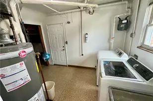 24251 Puritan Rd, Euclid, OH 44123 - Photo 24