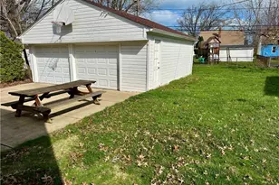 24251 Puritan Rd, Euclid, OH 44123 - Photo 6