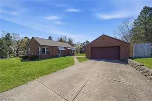 4717 Grandview Ave NE, Canton, OH 44705 - Photo 26