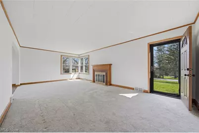 4717 Grandview Avenue NE, Canton, OH 44705 - Photo 2