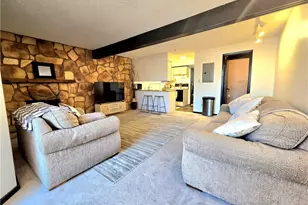 1579 Treetop Trail, Akron, OH 44313 - Photo 6