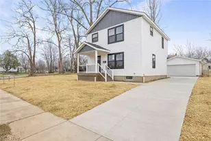 1334 Hazelwood Ave, Akron, OH 44305 - Photo 1