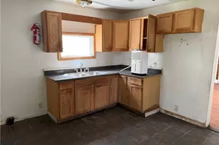 810 N 6th Ave, Steubenville, OH 43952 - Photo 4
