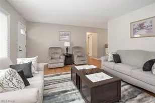 24634 Staghorn Dr, Huber Heights, OH 44146 - Photo 2