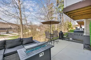 7366 Hillshire Dr, Concord Twp, OH 44077 - Photo 4