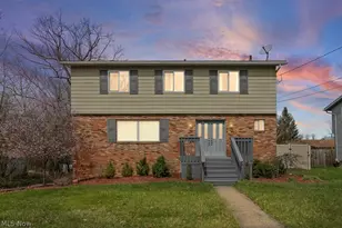 1181 Winhurst Dr, Akron, OH 44313 - Photo 1