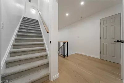 2124 Lamberton Road, Cleveland Heights, OH 44118 - Photo 32