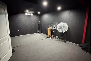 1338 W 89th St, Loveland, OH 44102 - Photo 22