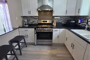1338 W 89th St, Loveland, OH 44102 - Photo 2
