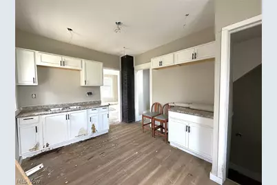 10712 Grantwood Avenue, Loveland, OH 44108 - Photo 2