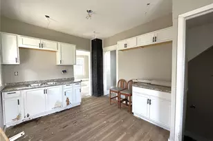 10712 Grantwood Ave, Loveland, OH 44108 - Photo 2