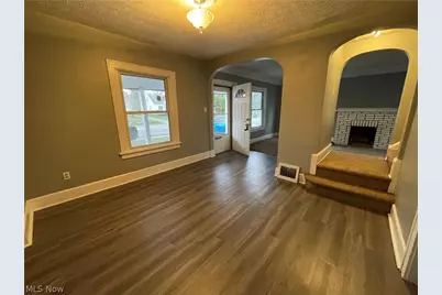 866 S Hawkins Avenue, Akron, OH 44320 - Photo 10