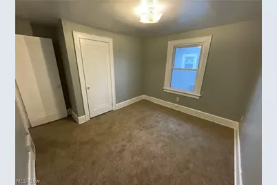 866 S Hawkins Avenue, Akron, OH 44320 - Photo 16