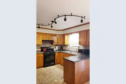 2313 Rockland Avenue, Belpre, OH 45714 - Photo 10