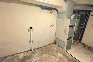 104 W Spring St, Marietta, OH 45750 - Photo 30