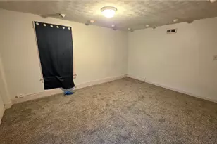 104 W Spring St, Marietta, OH 45750 - Photo 26