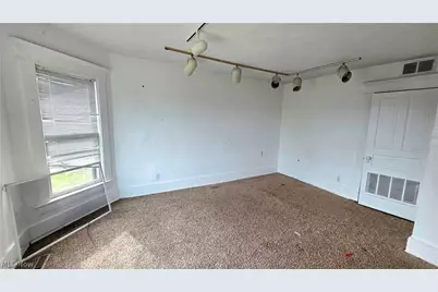 104 W Spring Street, Marietta, OH 45750 - Photo 16