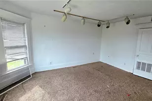 104 W Spring St, Marietta, OH 45750 - Photo 16