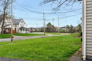 832 Michigan Ave, Youngstown, OH 44504 - Photo 10