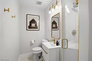 23250 Fairmount Blvd, Huber Heights, OH 44122 - Photo 20