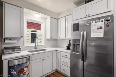 5234 Erwin Street, Maple Heights, OH 44137 - Photo 4