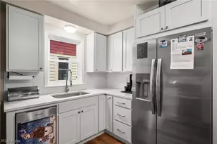 5234 Erwin St, Maple Heights, OH 44137 - Photo 4