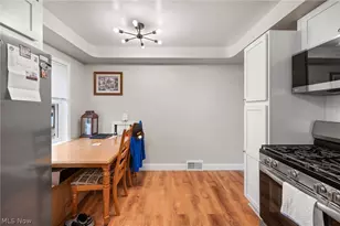 5234 Erwin St, Maple Heights, OH 44137 - Photo 8