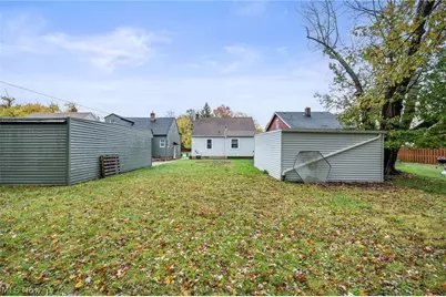 5234 Erwin Street, Maple Heights, OH 44137 - Photo 38