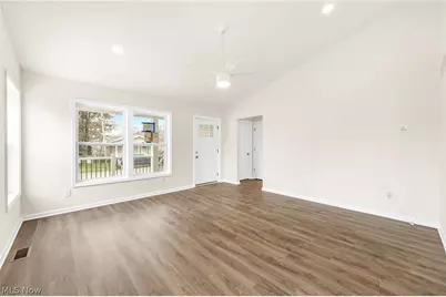 1328 Hazelwood, Akron, OH 44305 - Photo 10