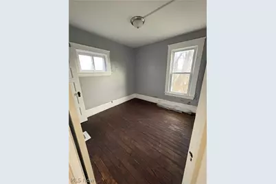 581 E 114th Street, Loveland, OH 44108 - Photo 10