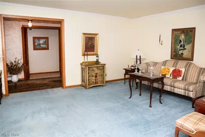 2004 Burning Tree Lane, Youngstown, OH 44505 - Photo 6