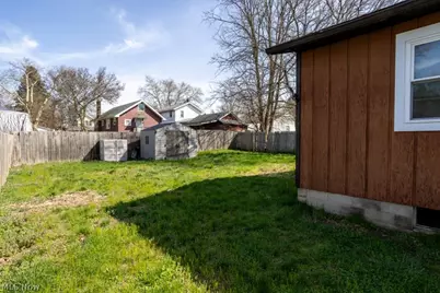 957 Carnegie Avenue, Akron, OH 44314 - Photo 18