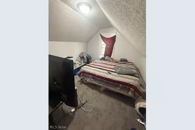 9515 Easton Avenue, Loveland, OH 44104 - Photo 2