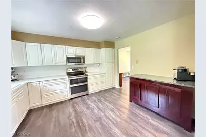 10239 Mulberry Road, Chardon, OH 44024 - Photo 14