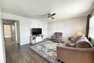 1739 Ridgeview Dr, Wickliffe, OH 44092 - Photo 4